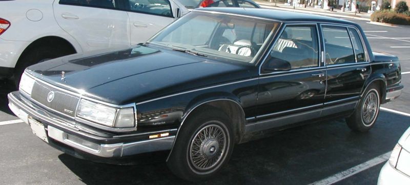 Buick%20Electra%20-%20mid%2080s.jpg
