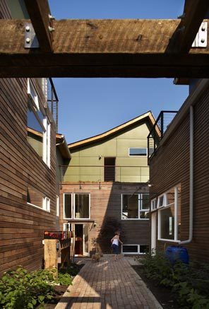 Court%20view%2C%20Urban%20Canyon%20project.jpg