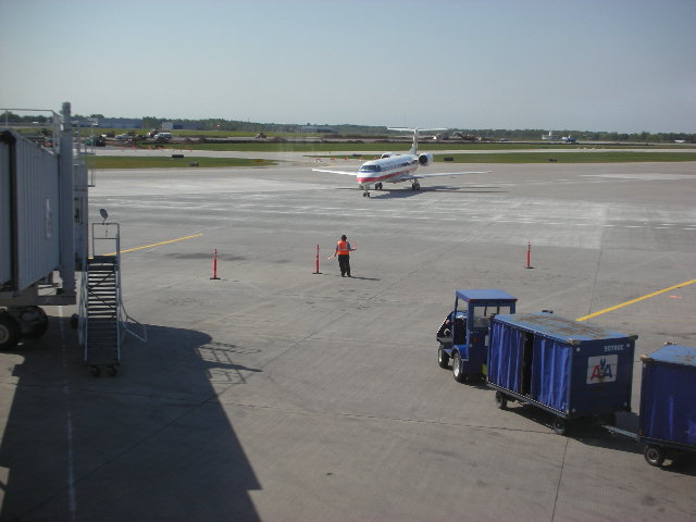 Our%20Embraer%20arriving.jpg